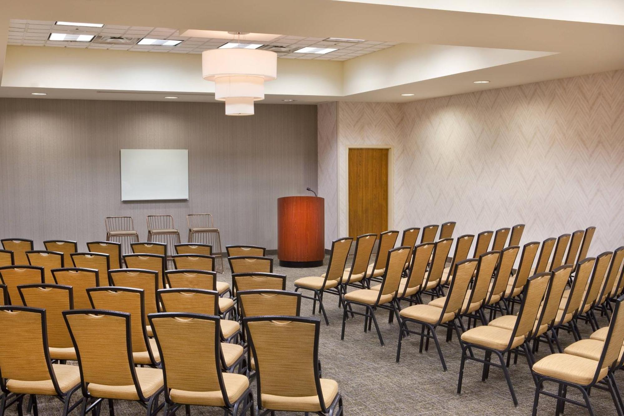 Springhill Suites Chesapeake Greenbrier Eksteriør billede