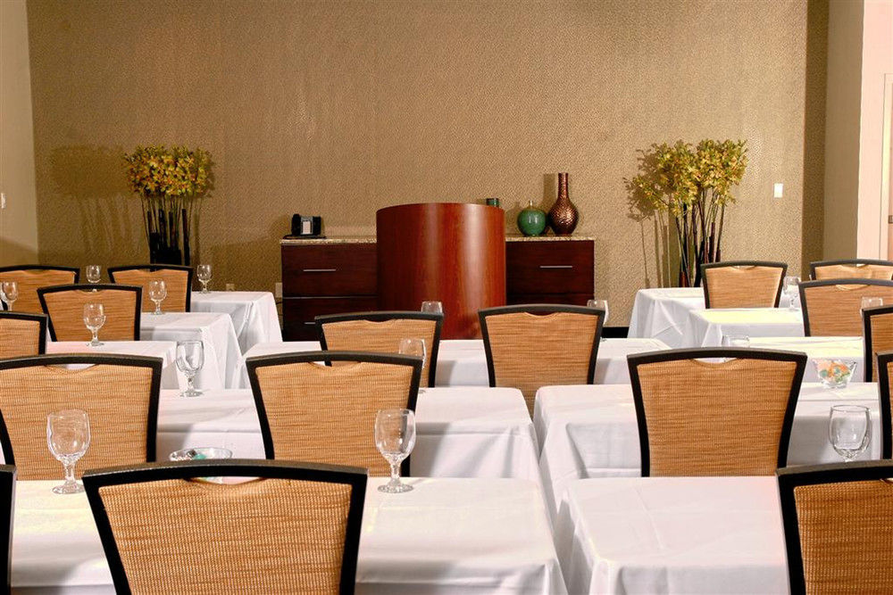 Springhill Suites Chesapeake Greenbrier Eksteriør billede